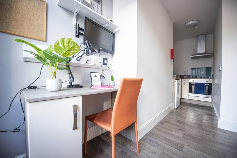 bard-house-student-flats-in-nottingham-xenia-students